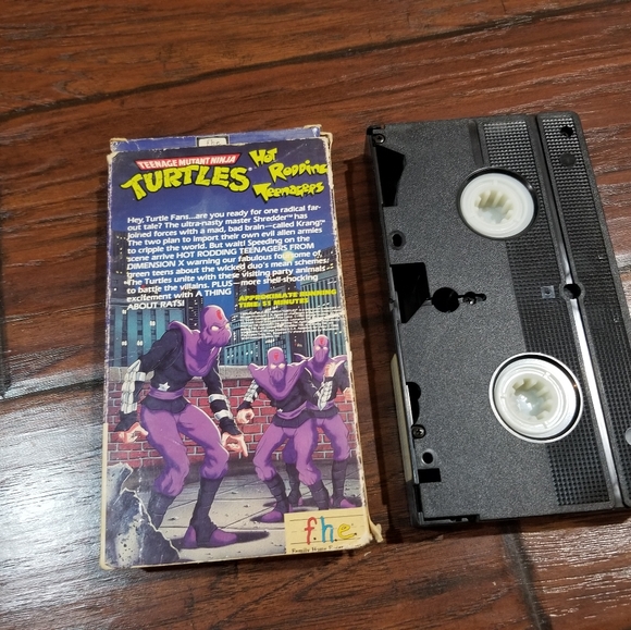 Teenage Mutant Ninja Turtles VHS - Picture 10 of 10